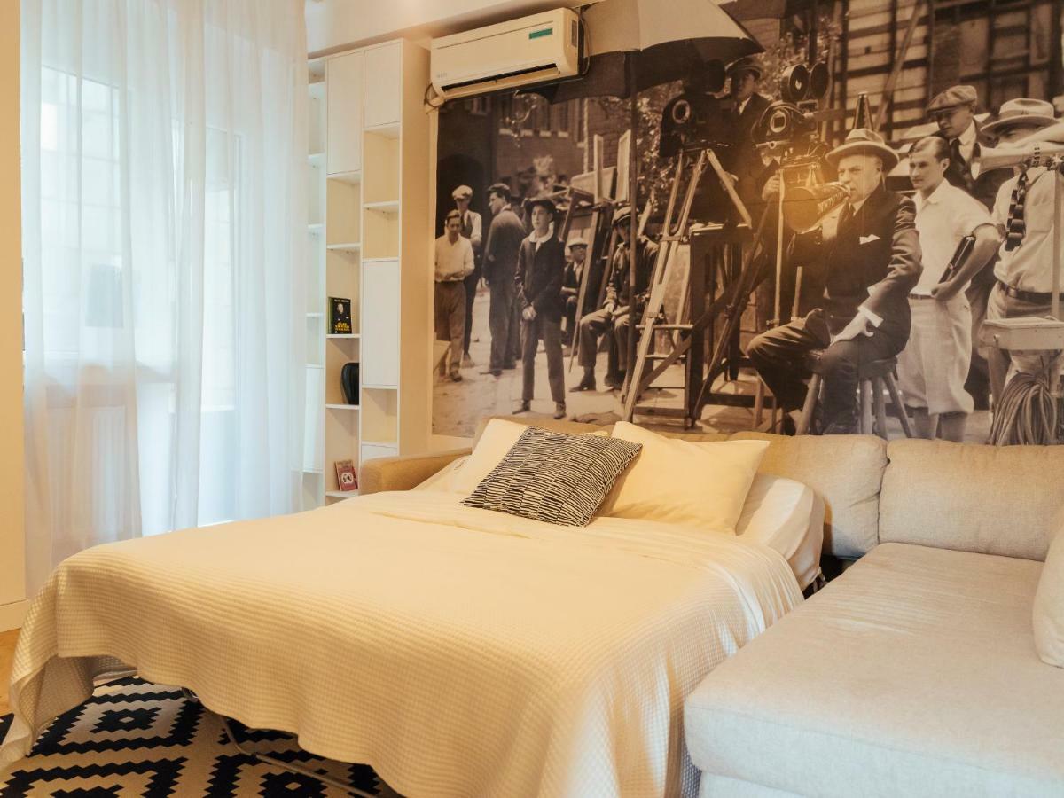 Alba Apartment On Calea Victoriei Bucarest Esterno foto