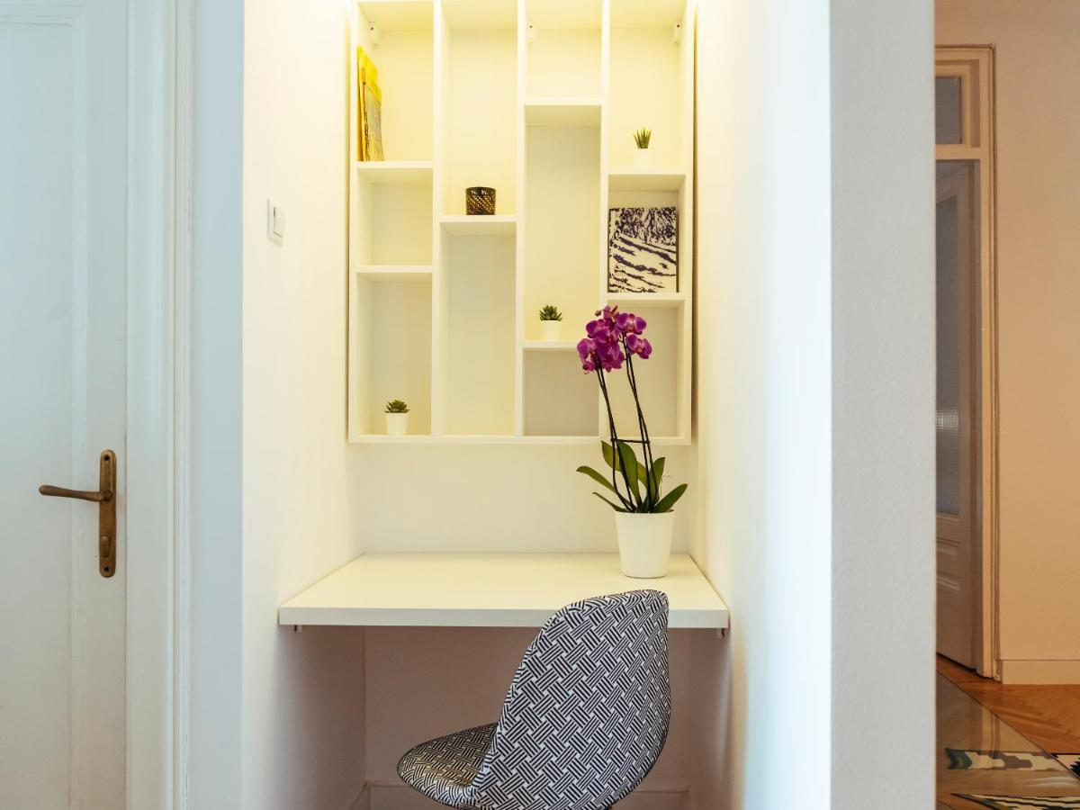 Alba Apartment On Calea Victoriei Bucarest Esterno foto